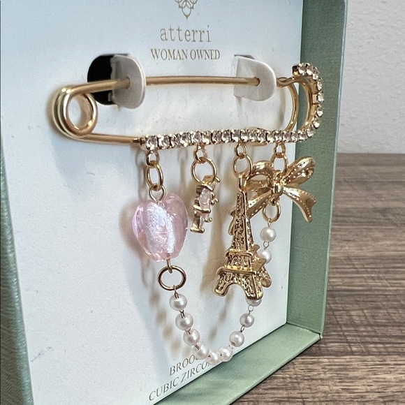 Atterri | Paris Motif Brooch ✨ - Picture 4 of 7
